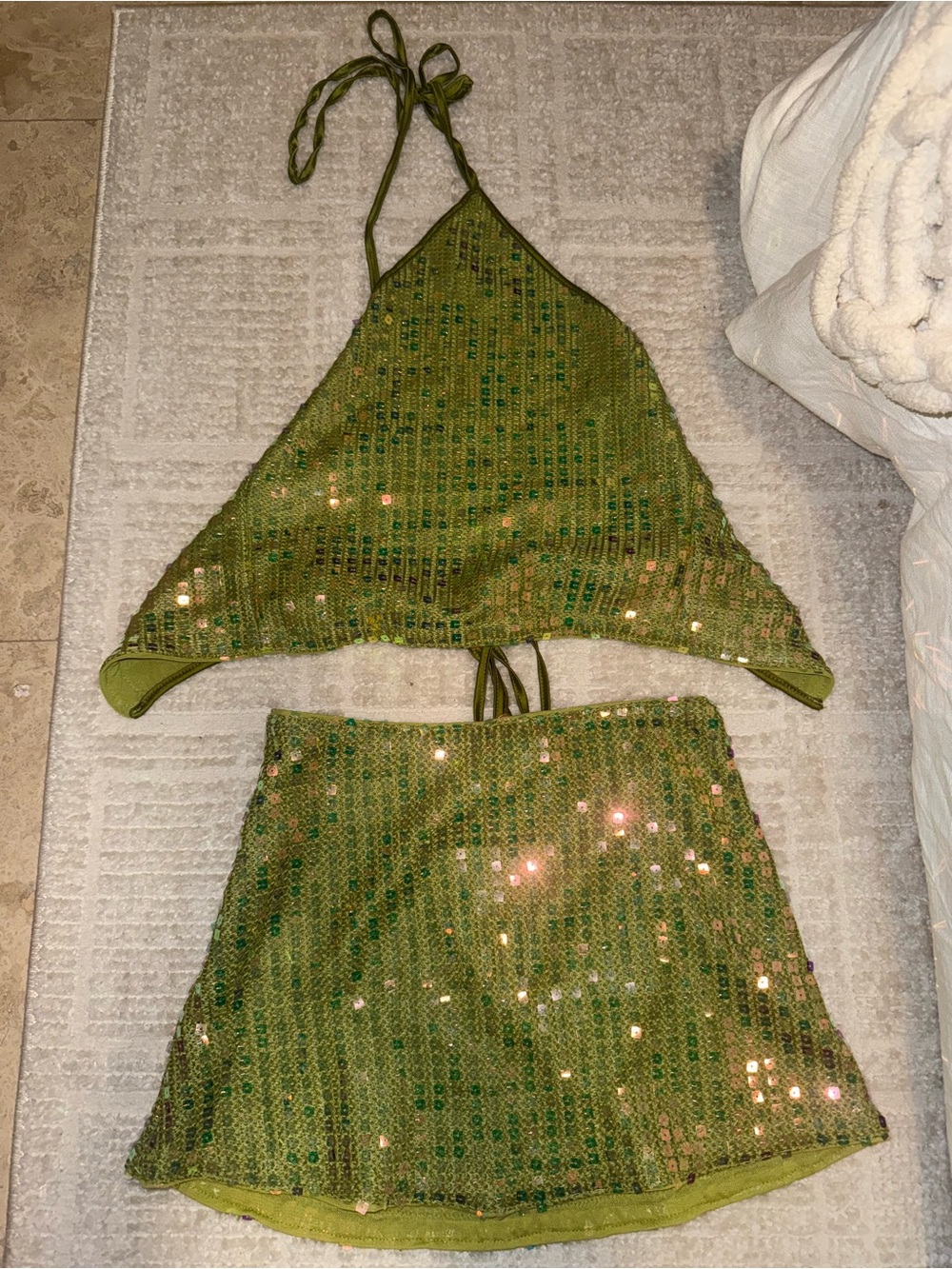 Green Sequin Halter Crop Top & Skirt Set - Women Vacation Wear/Party Wear